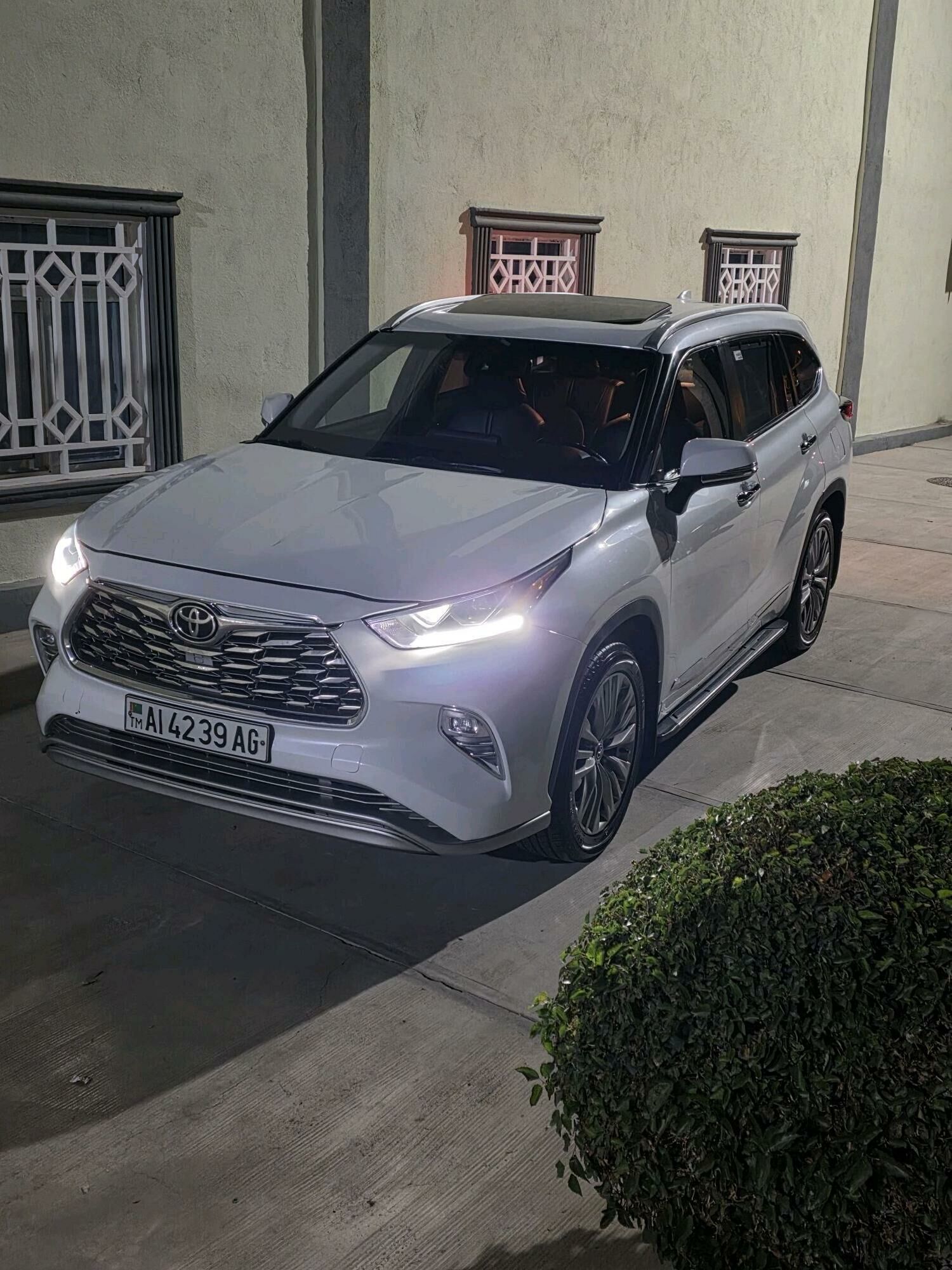 Toyota Highlander 2021 - 540 000 TMT - Ашхабад - img 5