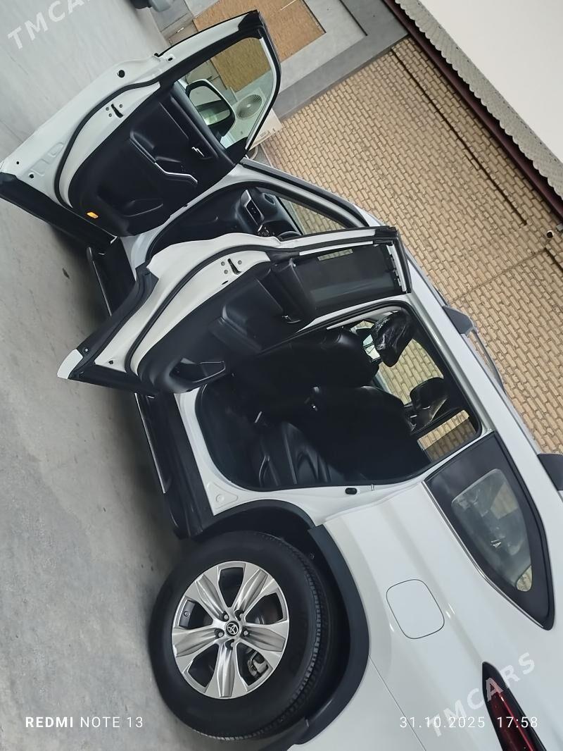 Toyota Highlander 2022 - 525 000 TMT - Мары - img 7