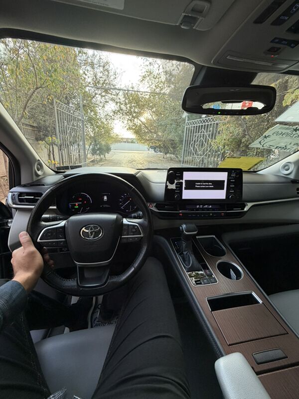 Toyota Sienna 2022 - 530 000 TMT - Мары - img 4