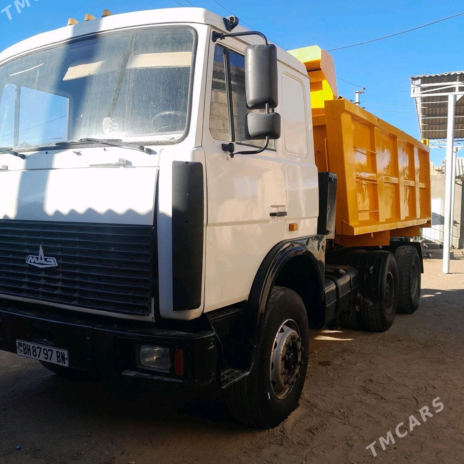 Maz Samosval 2011 - 220 000 TMT - Гумдаг - img 1