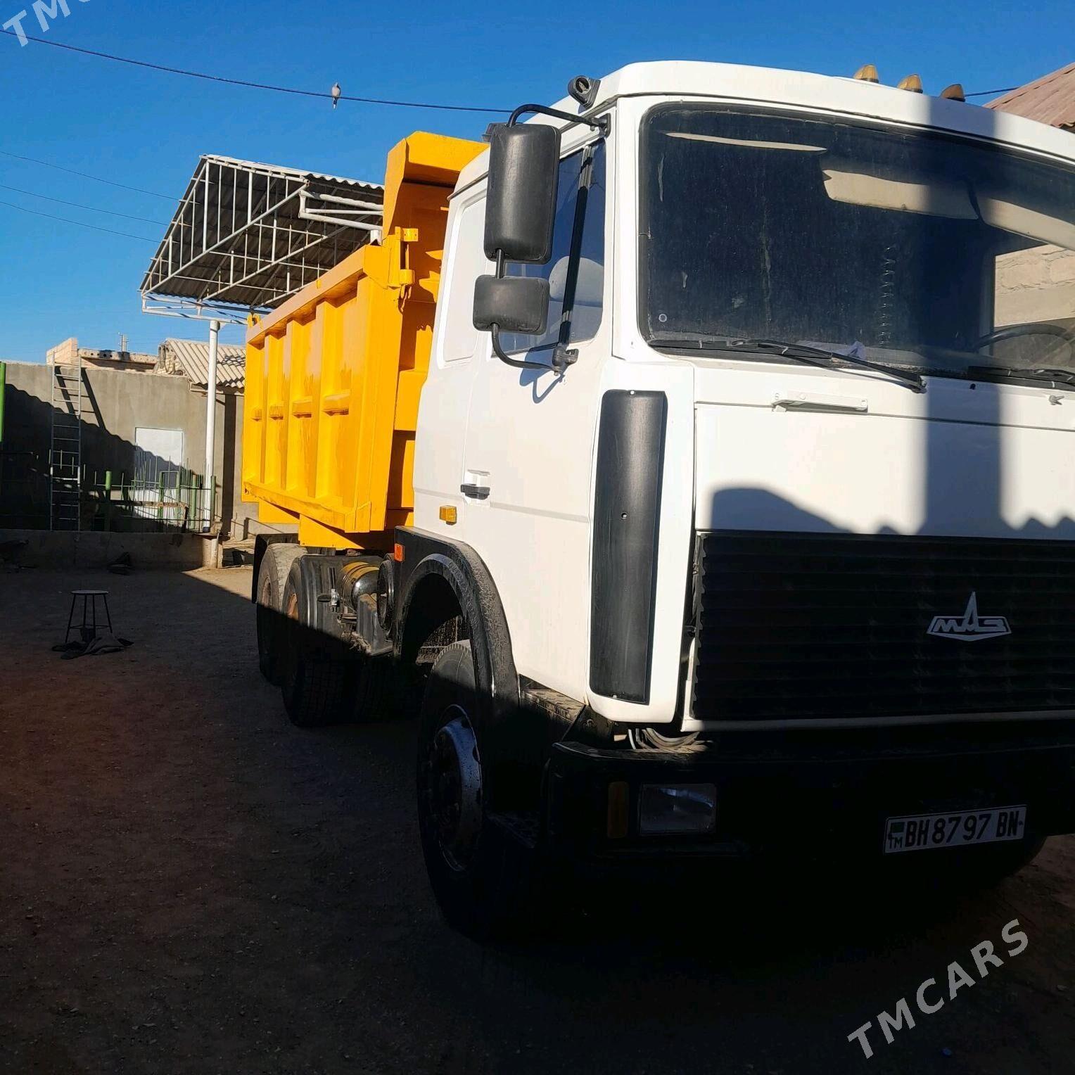 Maz Samosval 2011 - 220 000 TMT - Гумдаг - img 2