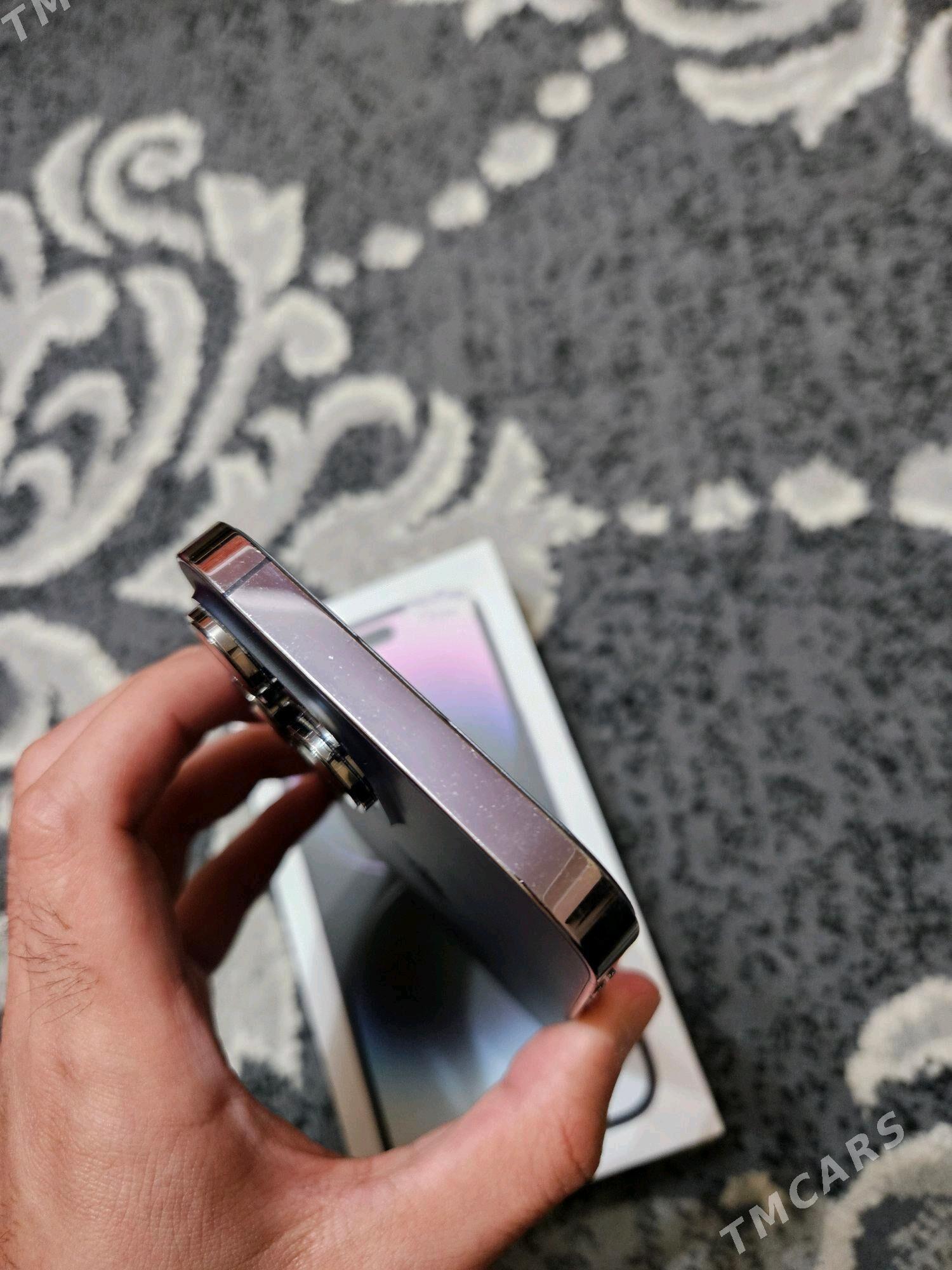 iphone 14 pro max - Mary - img 1