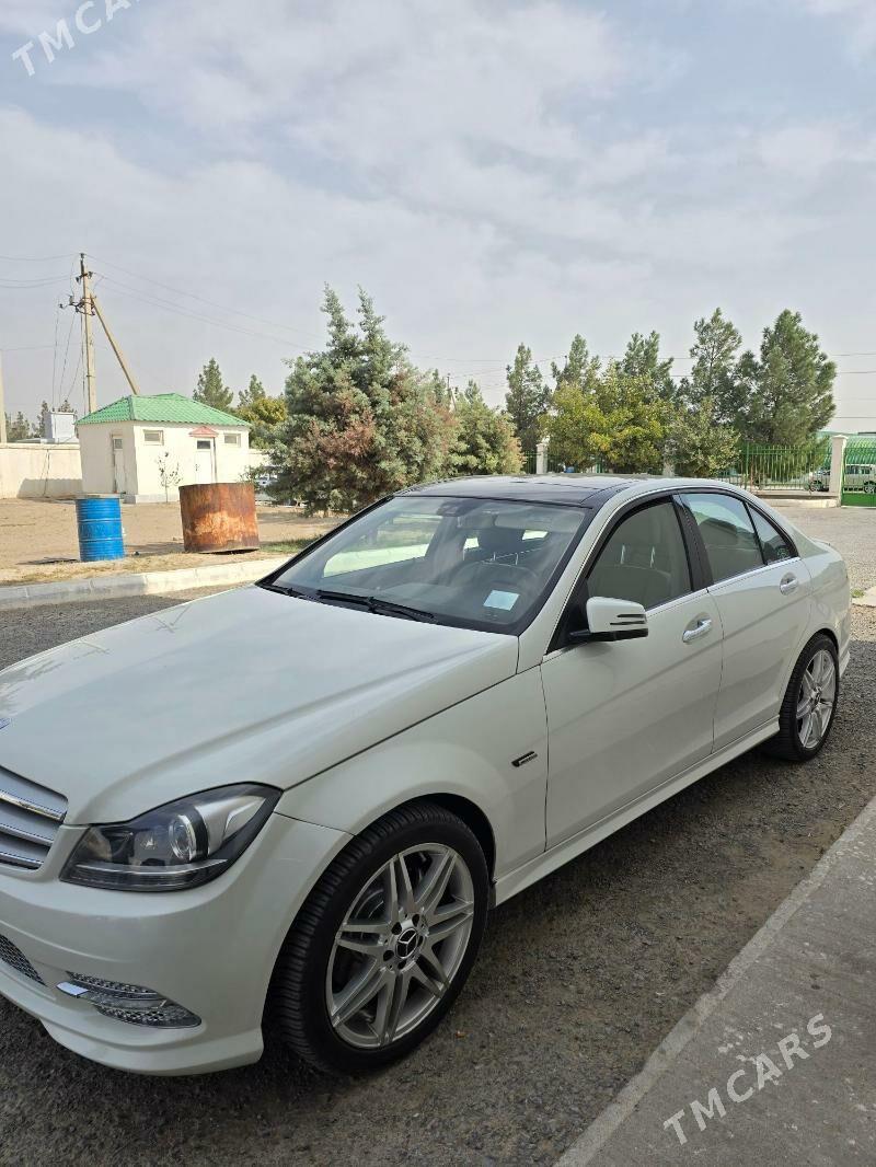 Mercedes-Benz C350 2012 - 235 000 TMT - Aşgabat - img 10