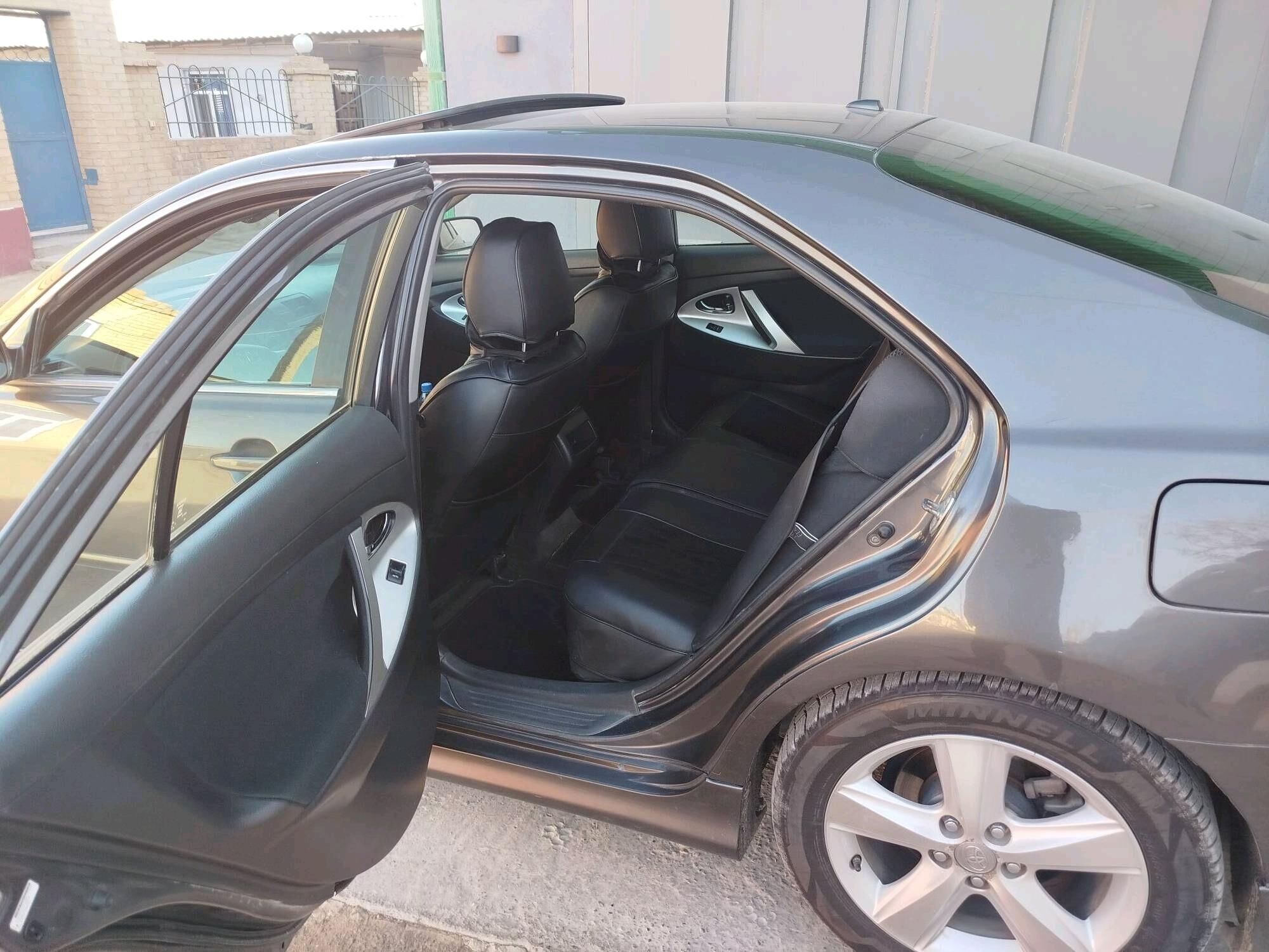 Toyota Camry 2011 - 230 000 TMT - Туркменабат - img 9