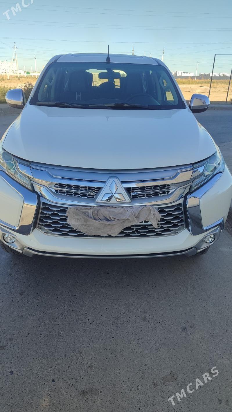 Mitsubishi Montero Sport 2020 - 390 000 TMT - Türkmenabat - img 1