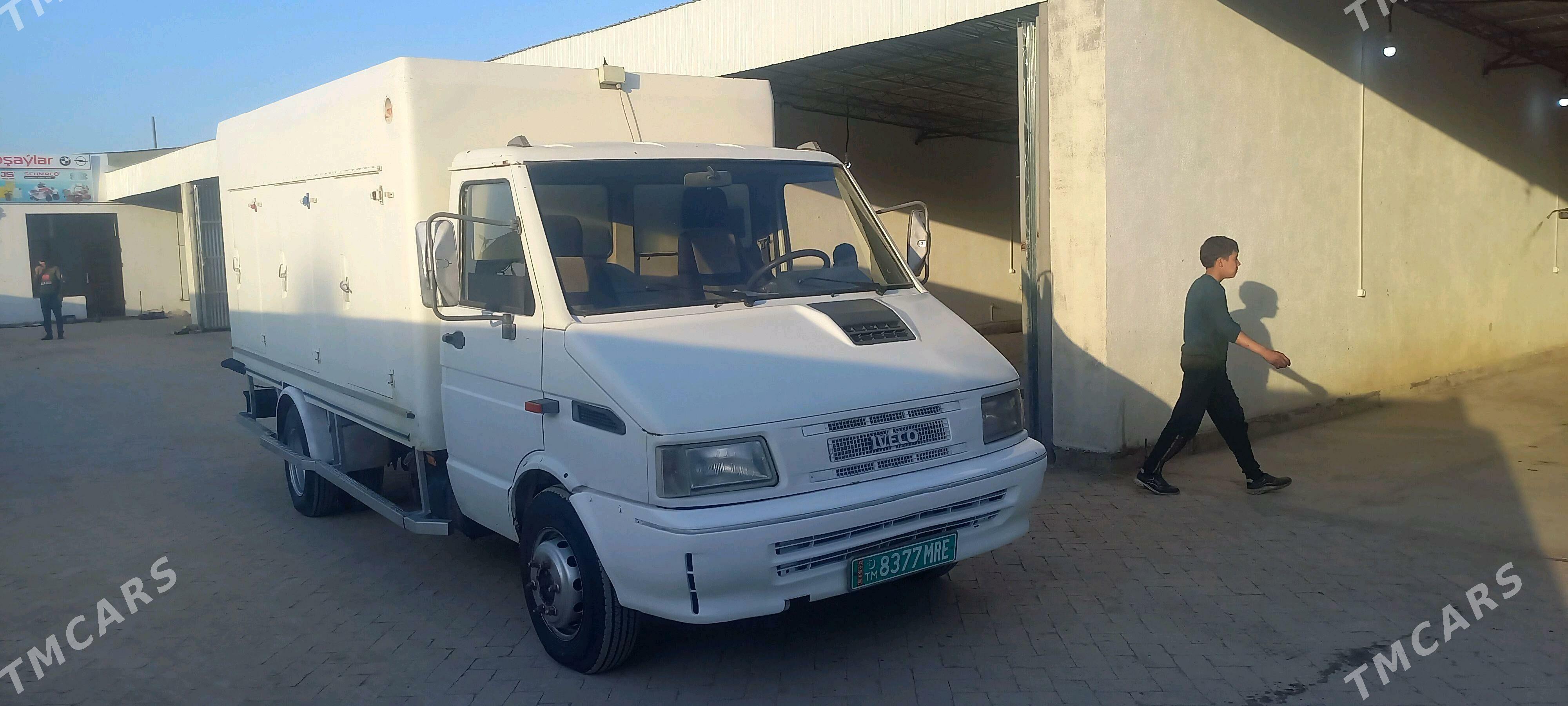 Iveco Daily 2000 - 230 000 TMT - Туркменгала - img 3