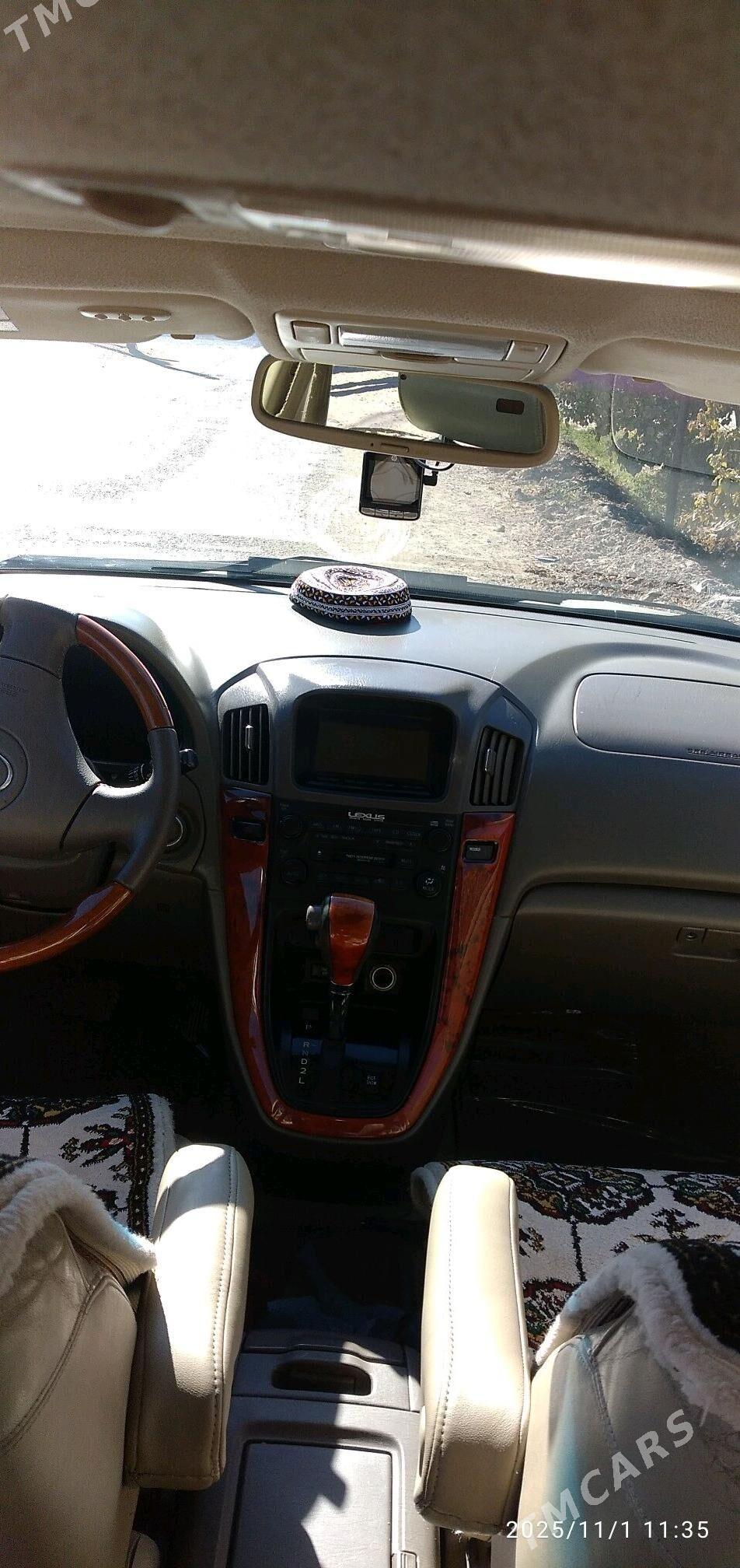 Lexus RX 300 2003 - 240 000 TMT - Дянев - img 4