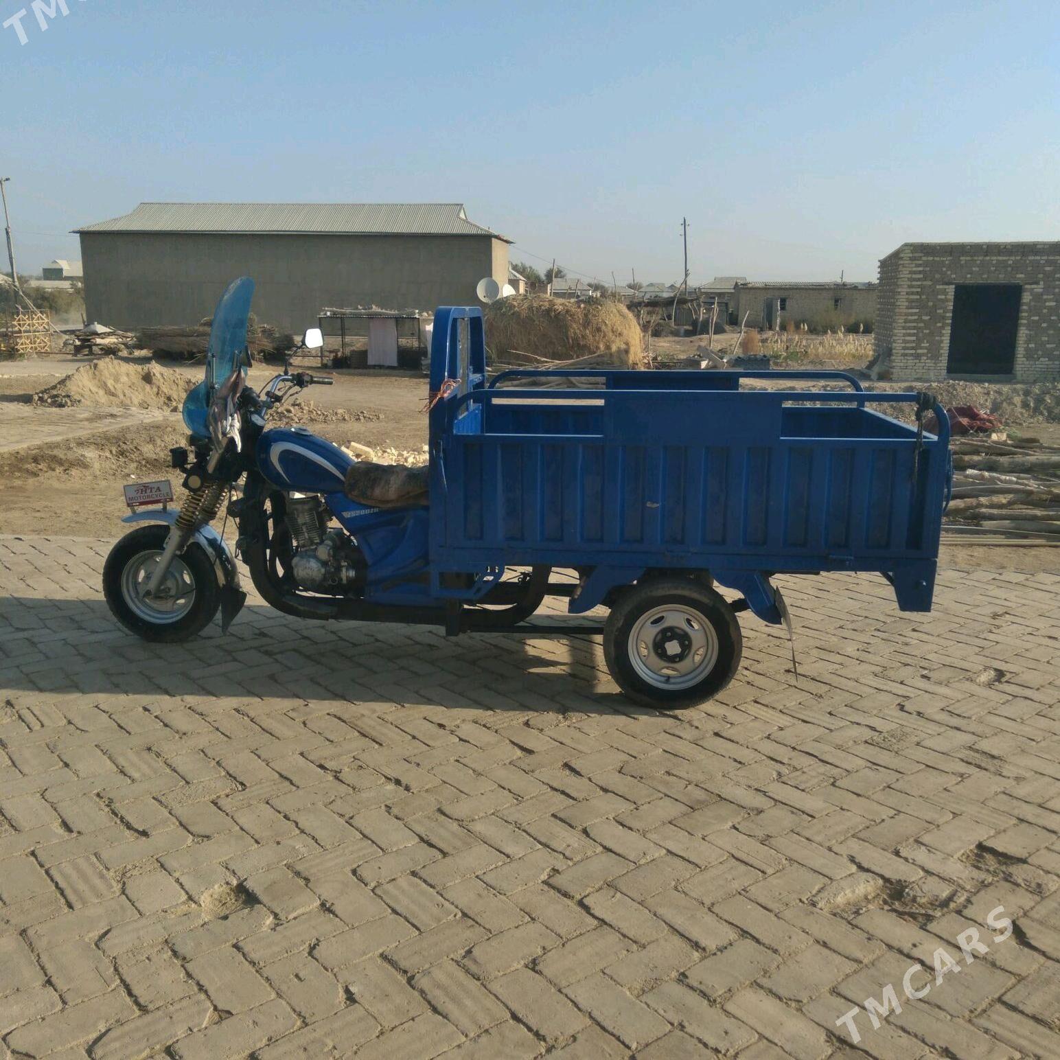 Fekon FK200-14G 2016 - 24 000 TMT - Ýolöten - img 3