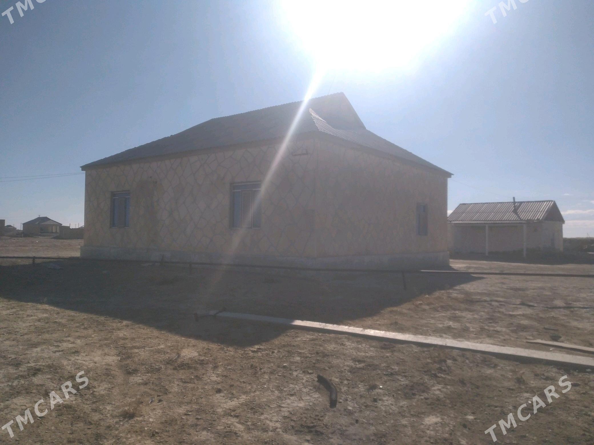 Jay satlyk - Эсенгулы - img 2