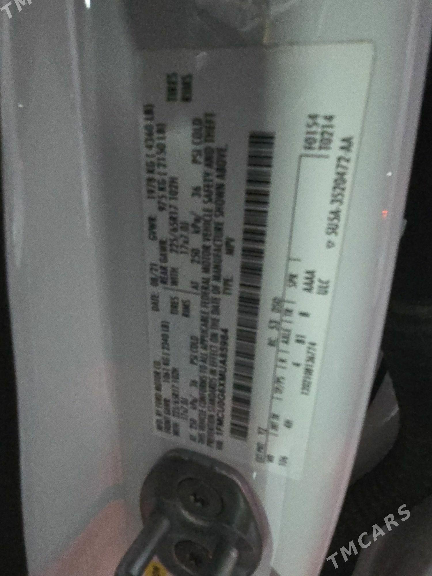 Ford Escape 2022 - 250 000 TMT - Aşgabat - img 10