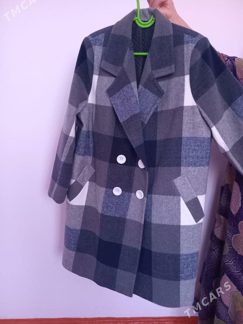 polto zenskiy - Туркменабат - img 1