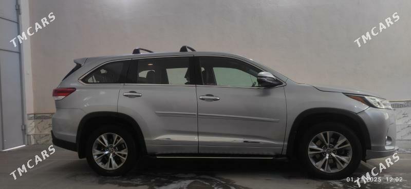 Toyota Highlander 2018 - 420 000 TMT - Туркменабат - img 4