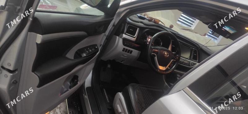 Toyota Highlander 2018 - 420 000 TMT - Туркменабат - img 5