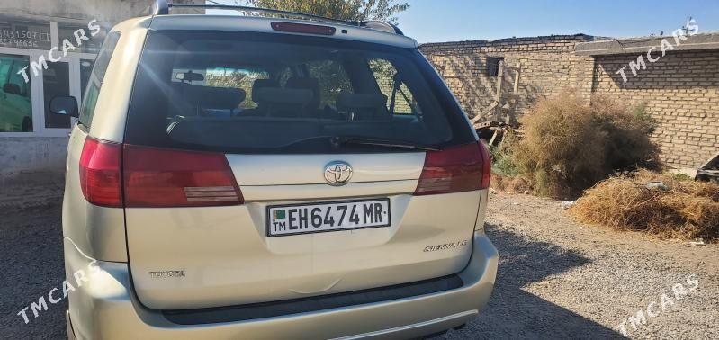 Toyota Sienna 2004 - 270 000 TMT - Мары - img 2
