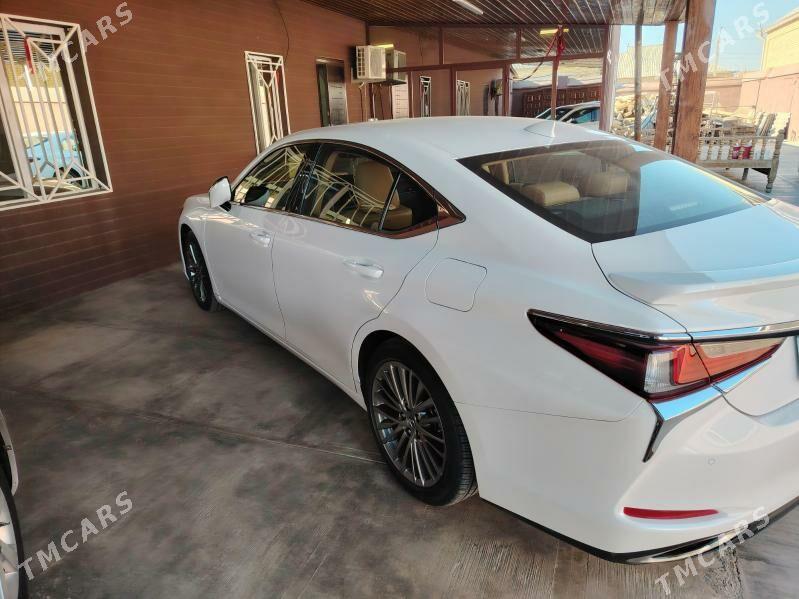 Lexus ES 350 2023 - 700 000 TMT - Мары - img 4