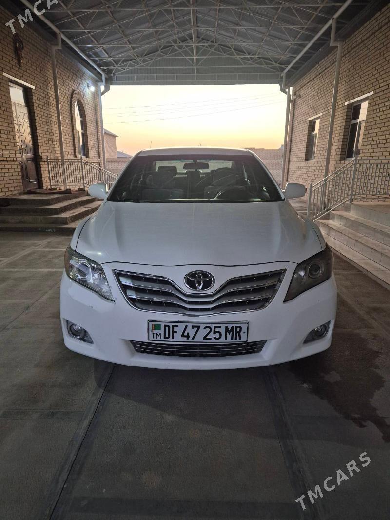 Toyota Camry 2010 - 170 000 TMT - Байрамали - img 4