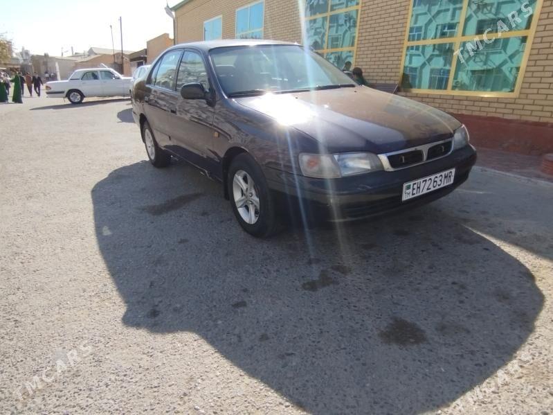 Toyota Carina 1994 - 68 000 TMT - Мары - img 1