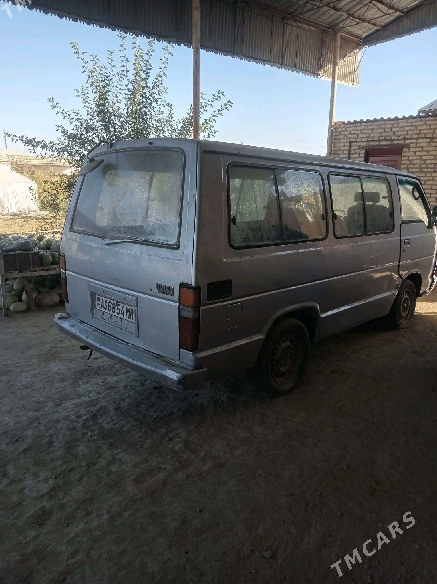 Toyota Hiace 1987 - 22 000 TMT - Murgap - img 1