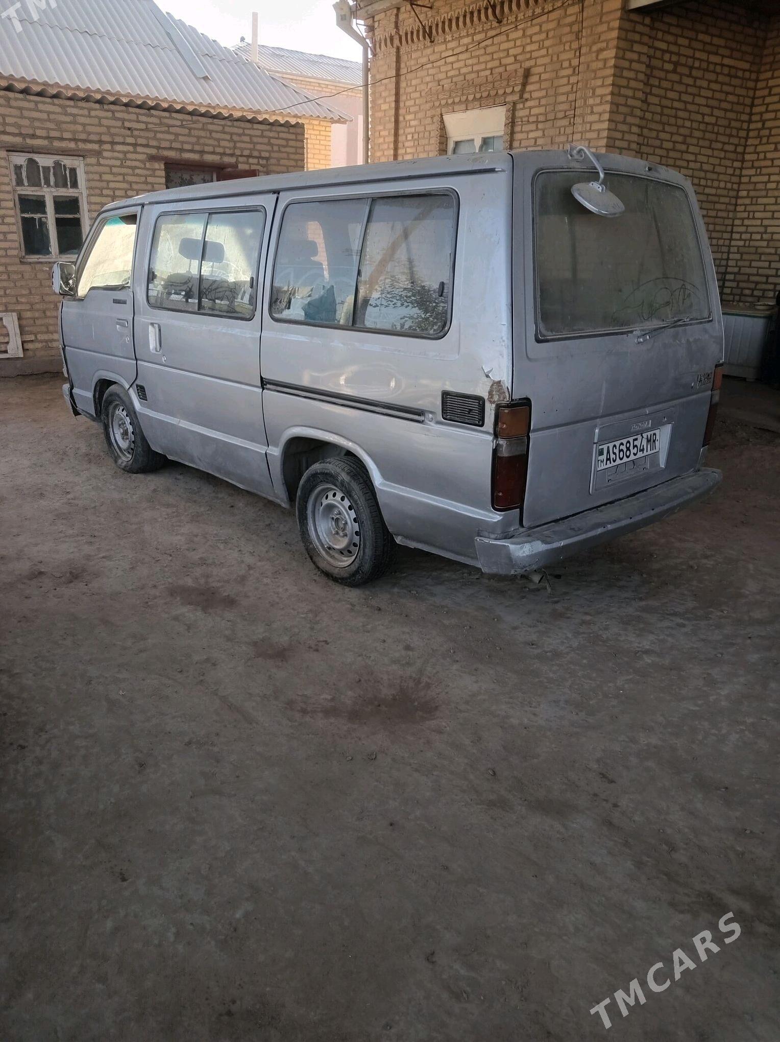 Toyota Hiace 1987 - 22 000 TMT - Murgap - img 3