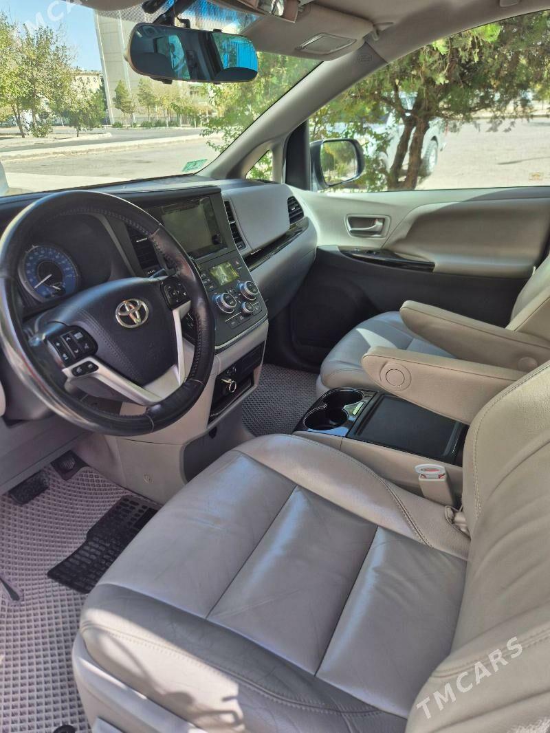 Toyota Sienna 2017 - 390 000 TMT - Чоганлы - img 6