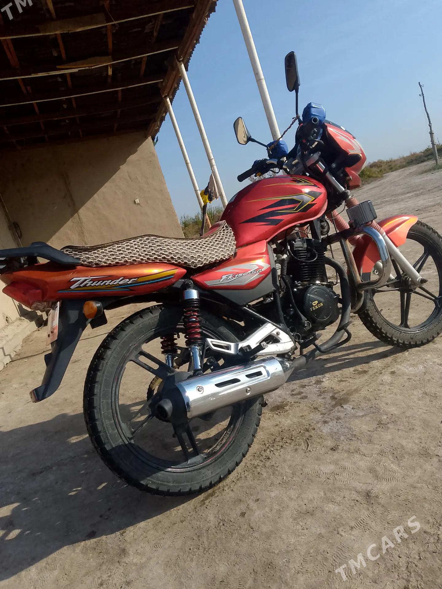 Fekon FK150-8G 2014 - 16 000 TMT - Кёнеургенч - img 3