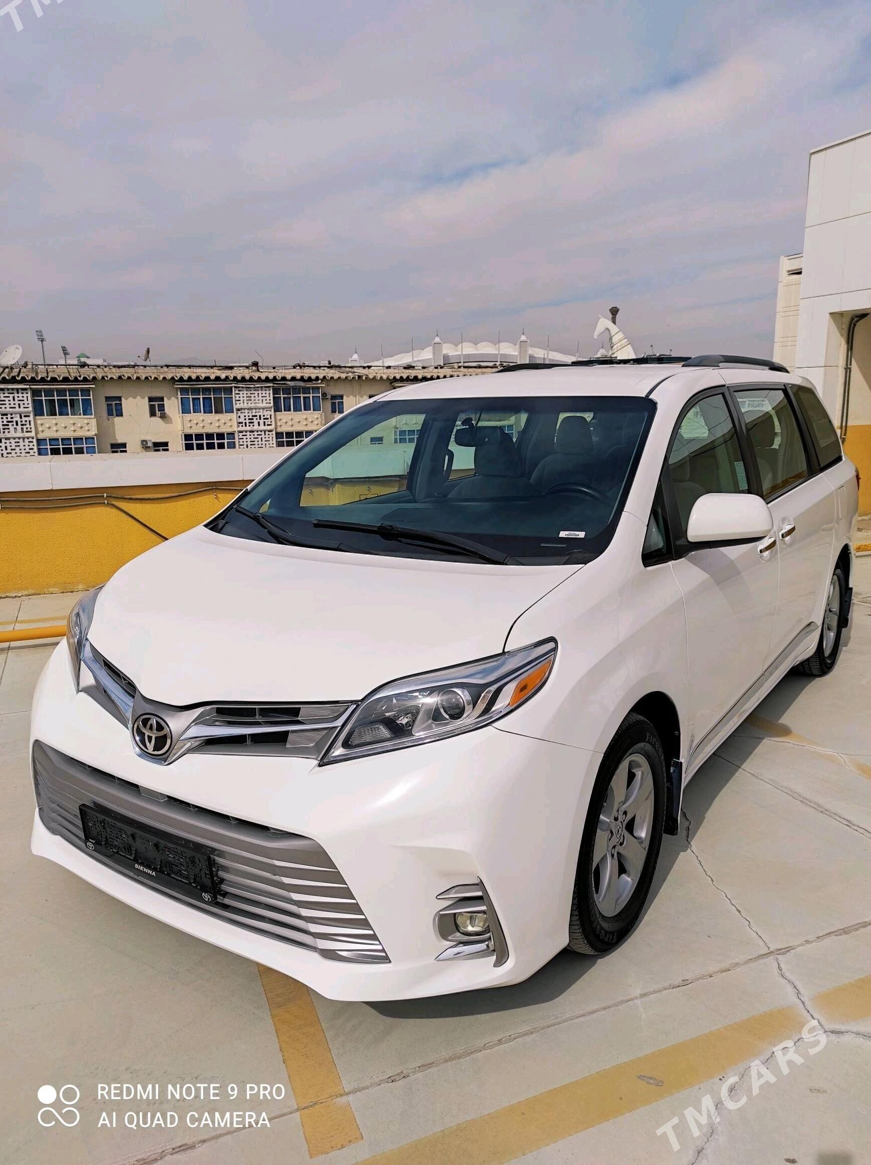 Toyota Sienna 2015 - 350 000 TMT - Мир 2 - img 3