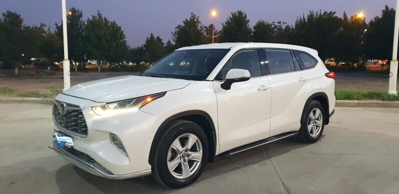 Toyota Highlander 2020 - 500 000 TMT - Мары - img 6