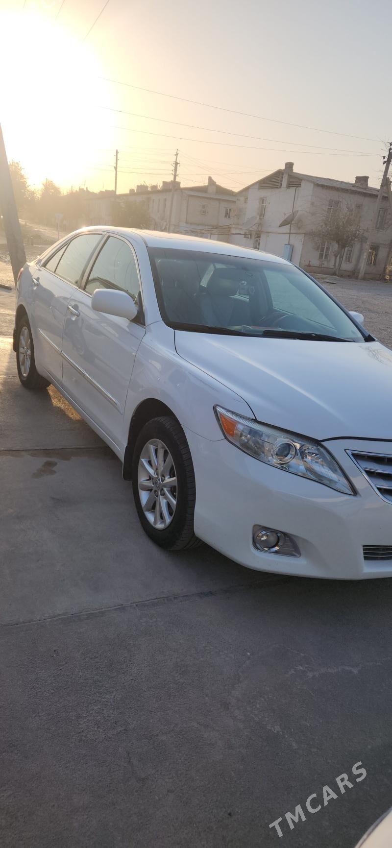 Toyota Camry 2010 - 230 000 TMT - Мары - img 7