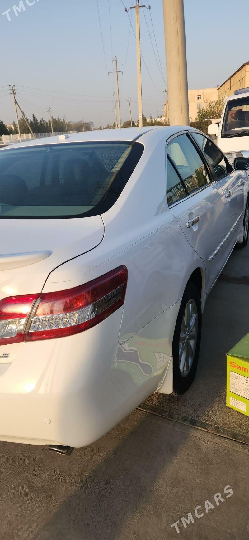 Toyota Camry 2010 - 230 000 TMT - Мары - img 3