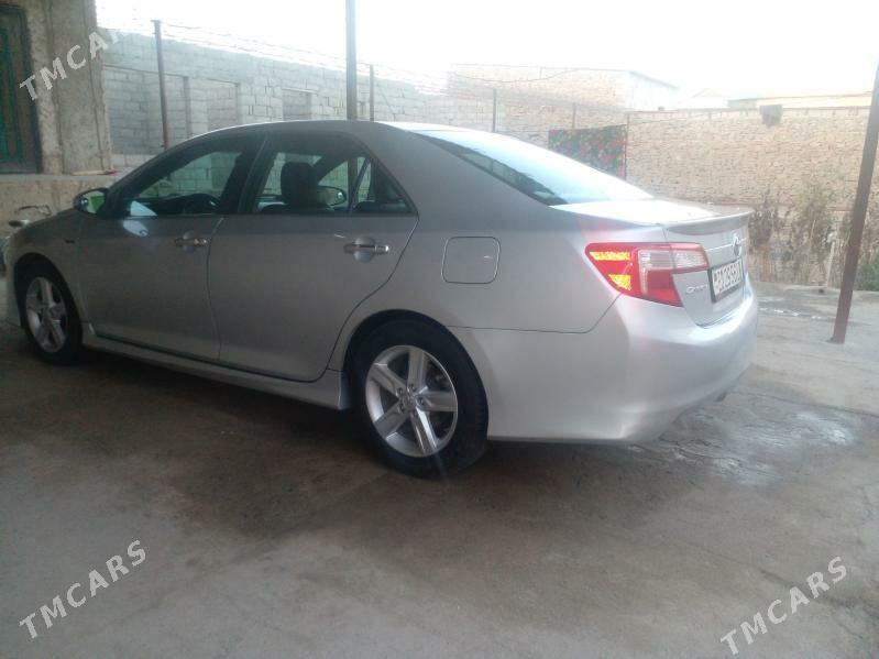 Toyota Camry 2013 - 225 000 TMT - Койтендаг - img 4