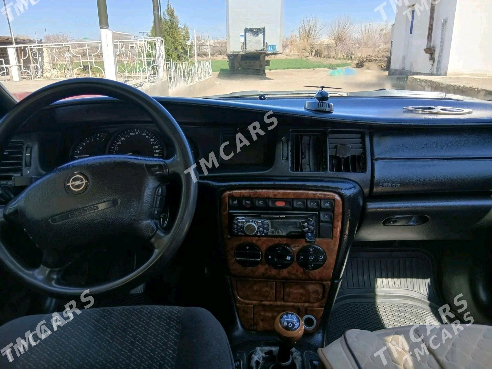 Opel Vectra 1996 - 50 000 TMT - Койтендаг - img 3