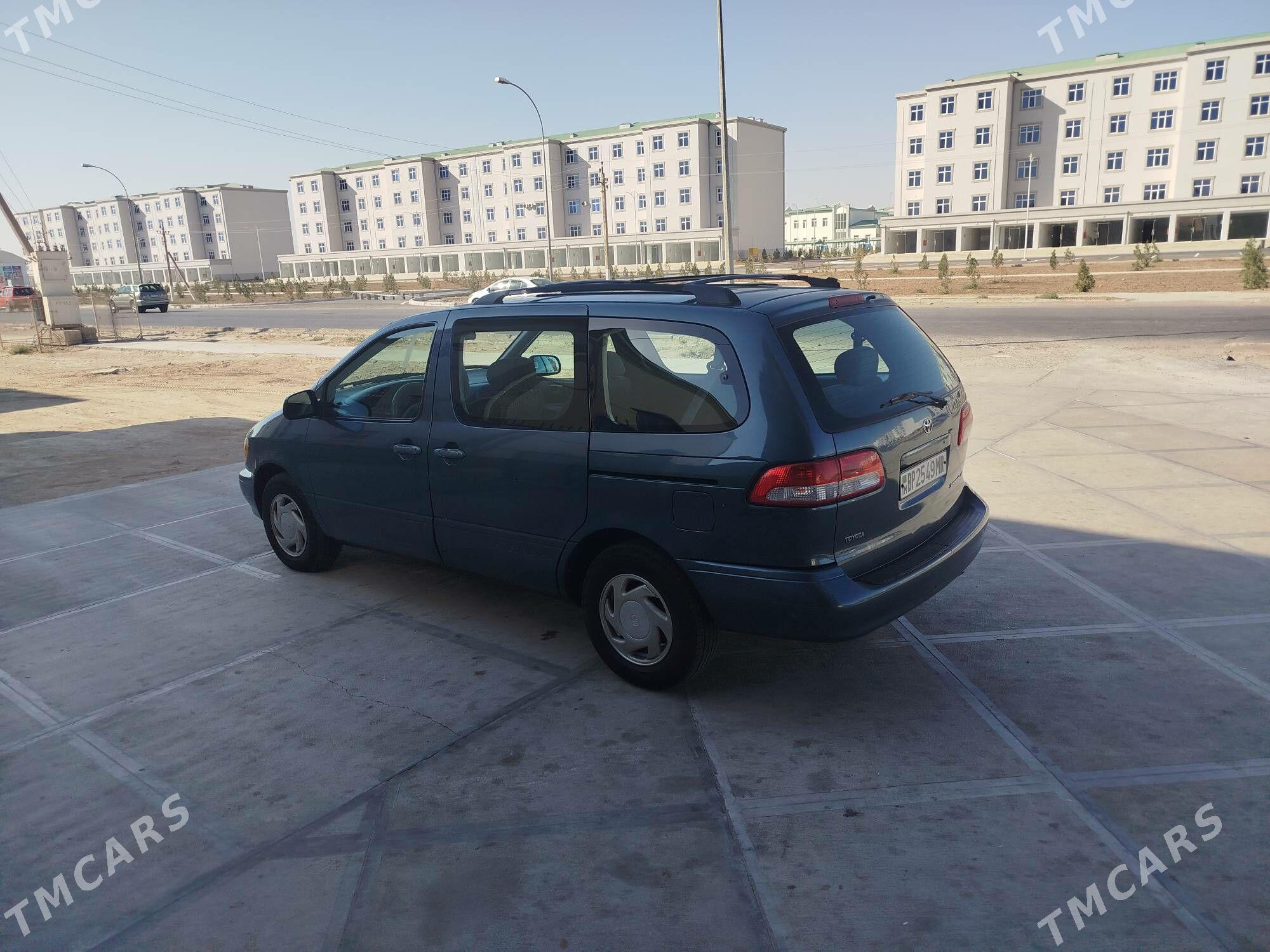 Toyota Sienna 2001 - 180 000 TMT - Мары - img 6