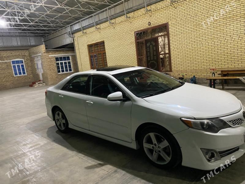 Toyota Camry 2013 - 235 000 TMT - Mary - img 2