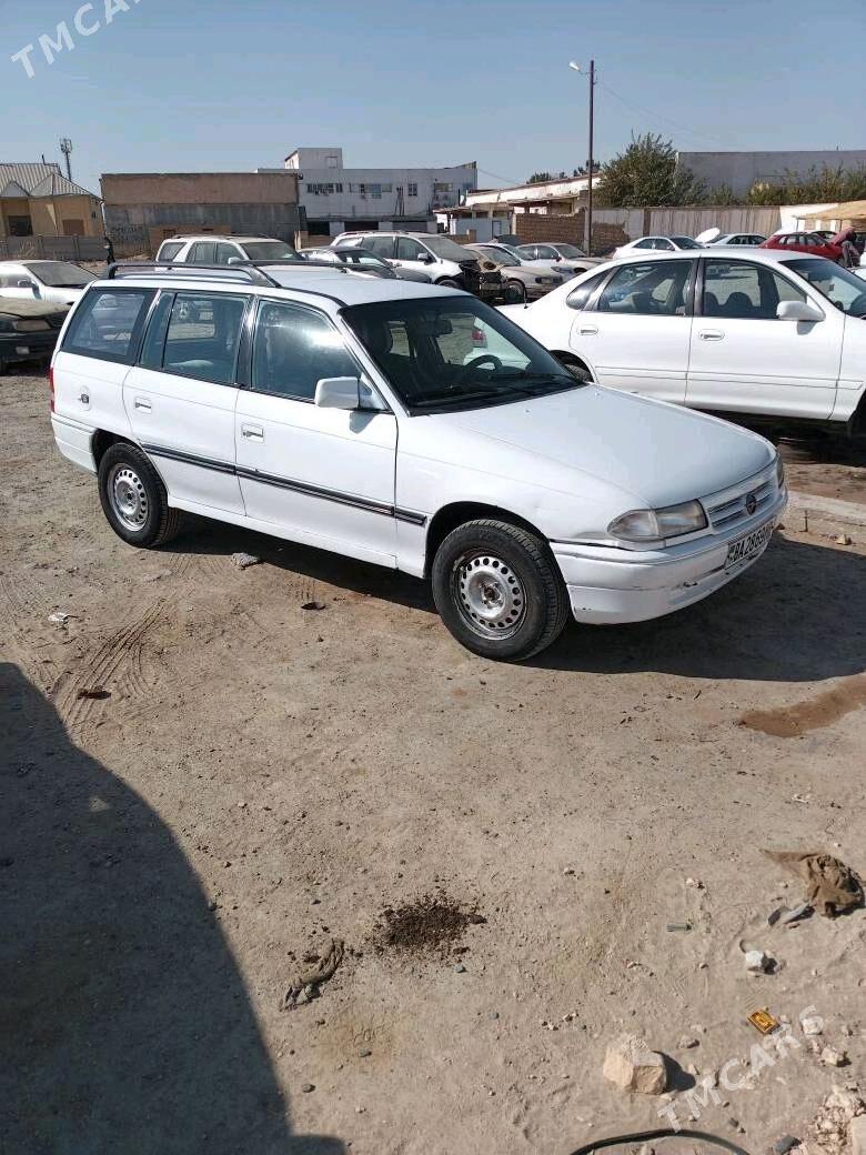 Opel Astra 1992 - 32 000 TMT - Mary - img 3