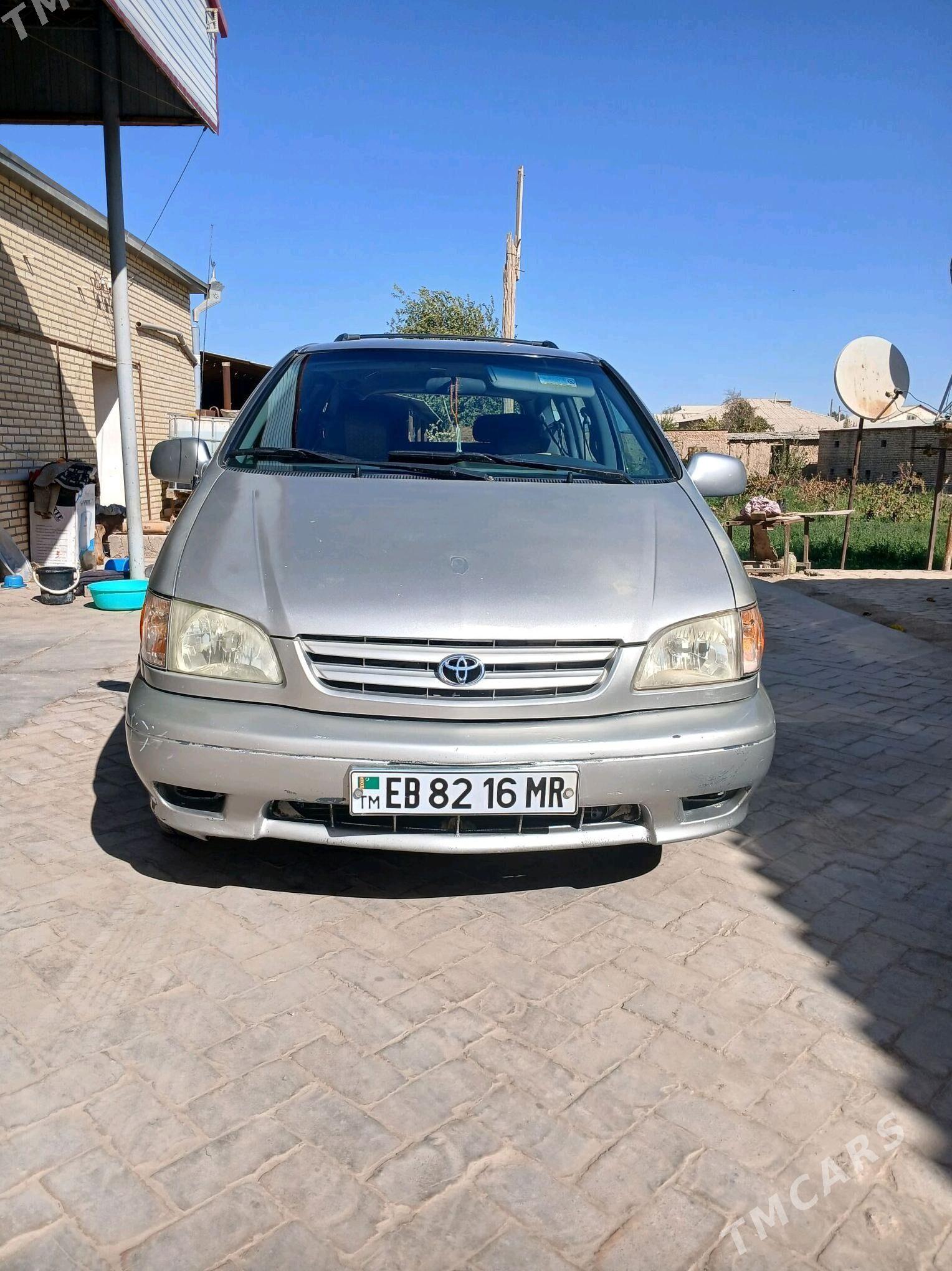 Toyota Sienna 2002 - 220 000 TMT - Туркменгала - img 6