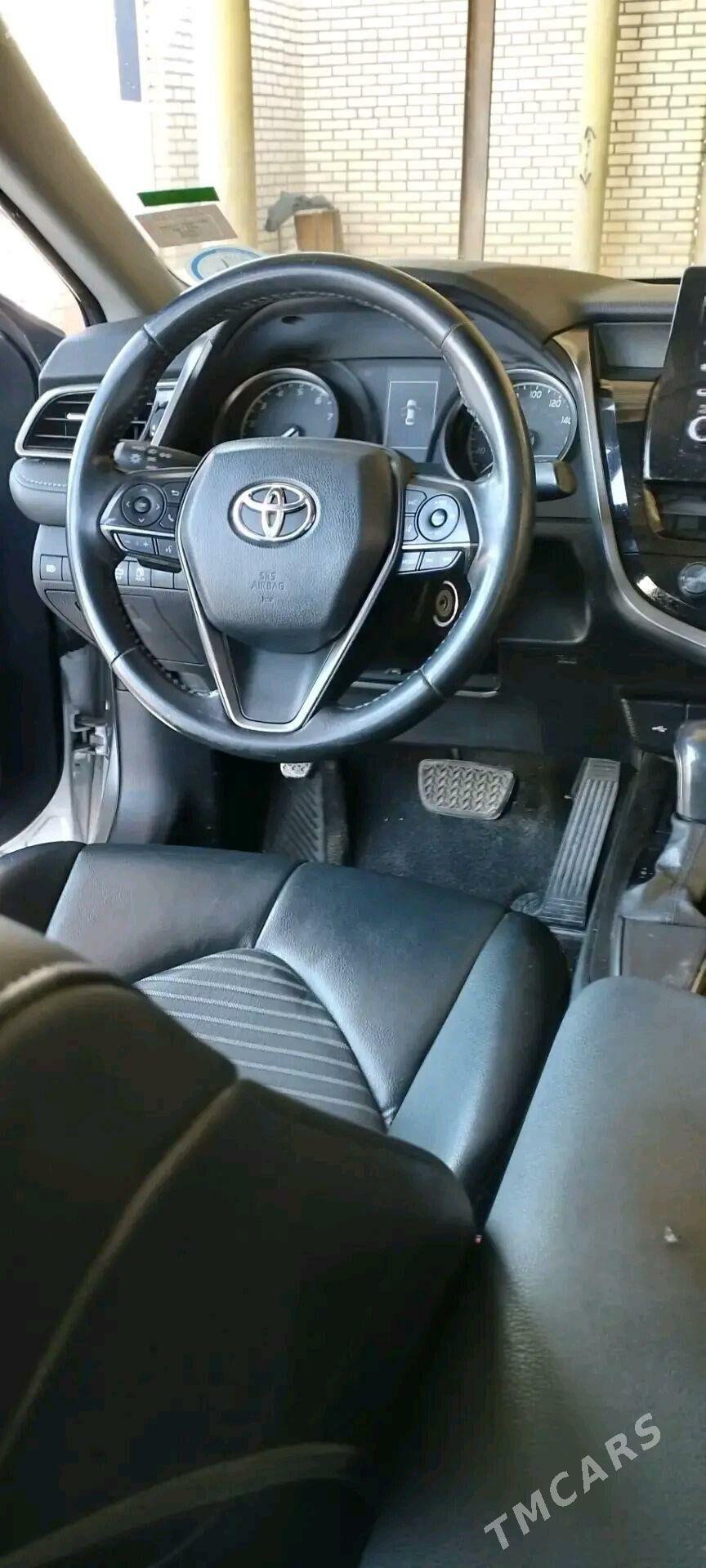 Toyota Camry 2020 - 320 000 TMT - Байрамали - img 4