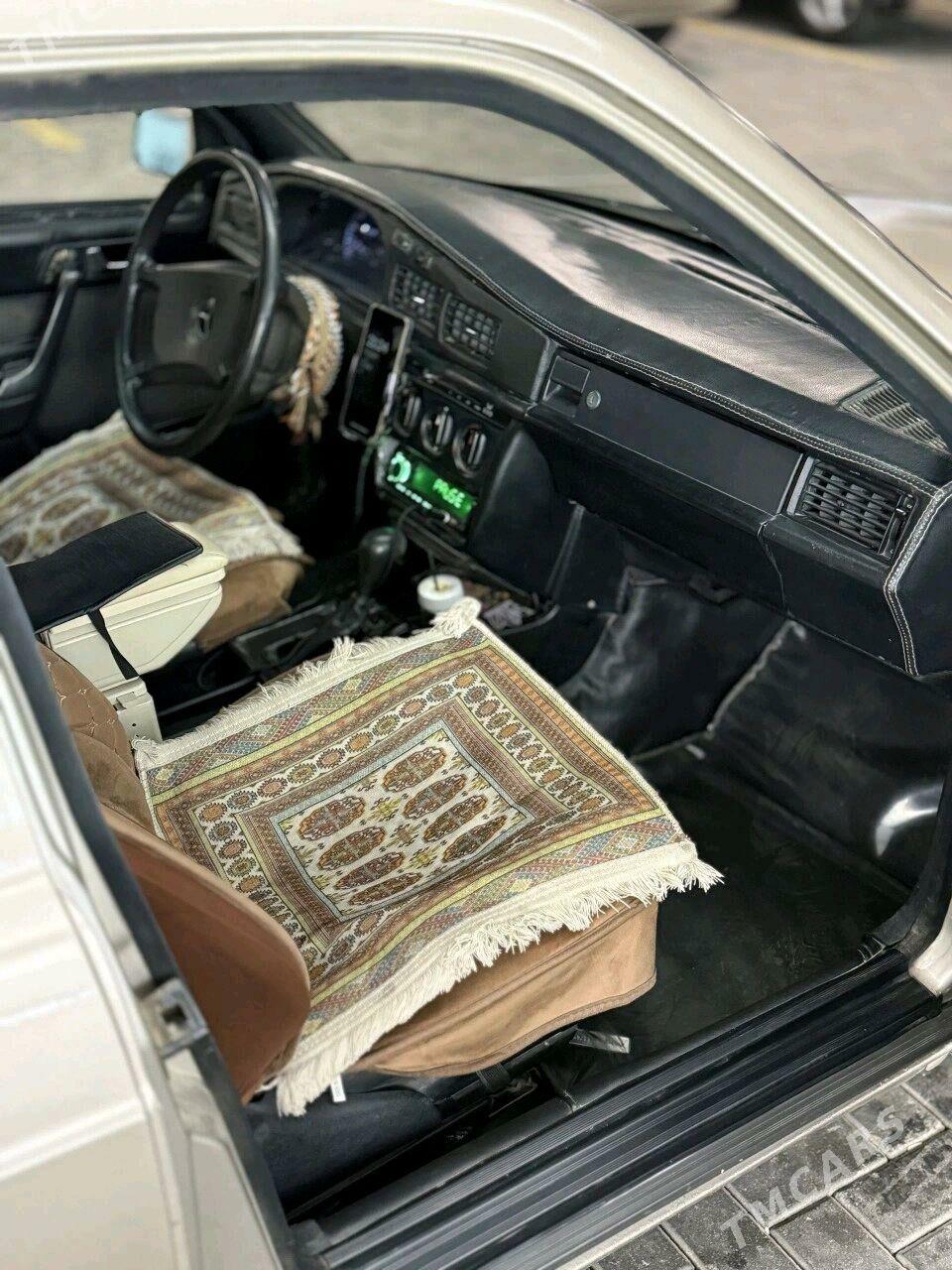 Mercedes-Benz 190E 1990 - 50 000 TMT - Mary - img 10