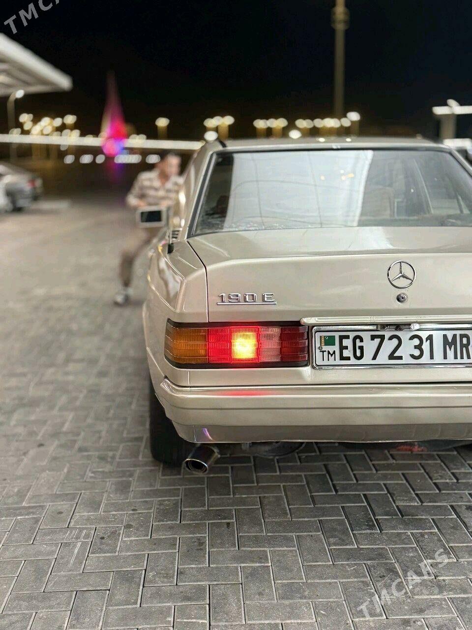 Mercedes-Benz 190E 1990 - 50 000 TMT - Mary - img 8