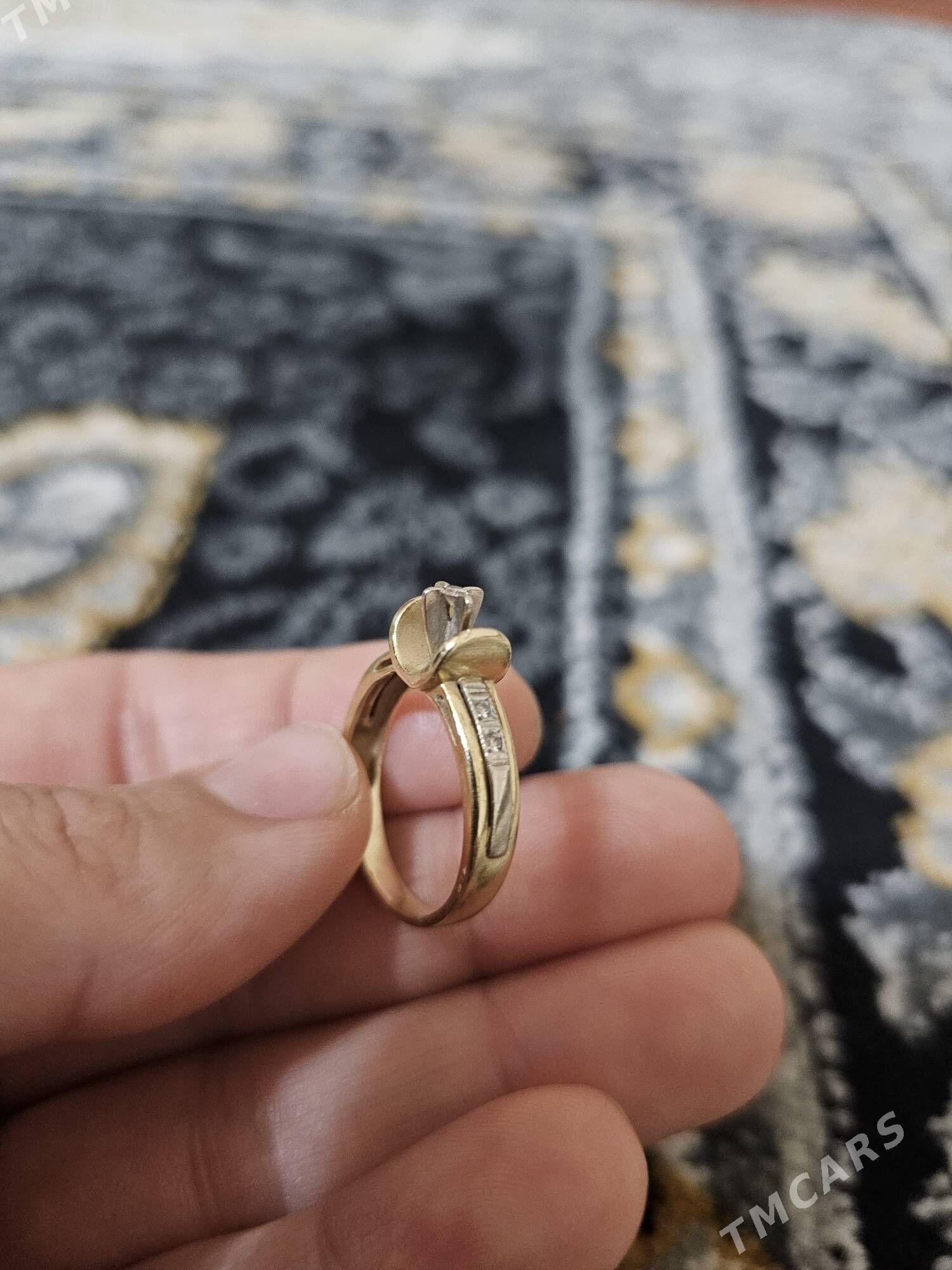 gyzyl yuzik Yerevan - Кëши - img 1