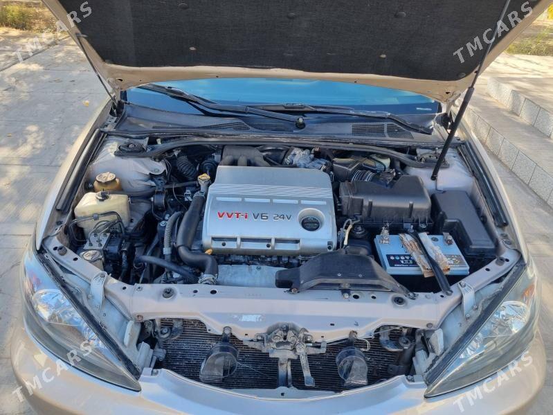 Toyota Camry 2003 - 185 000 TMT - Гурбансолтан Едже - img 6