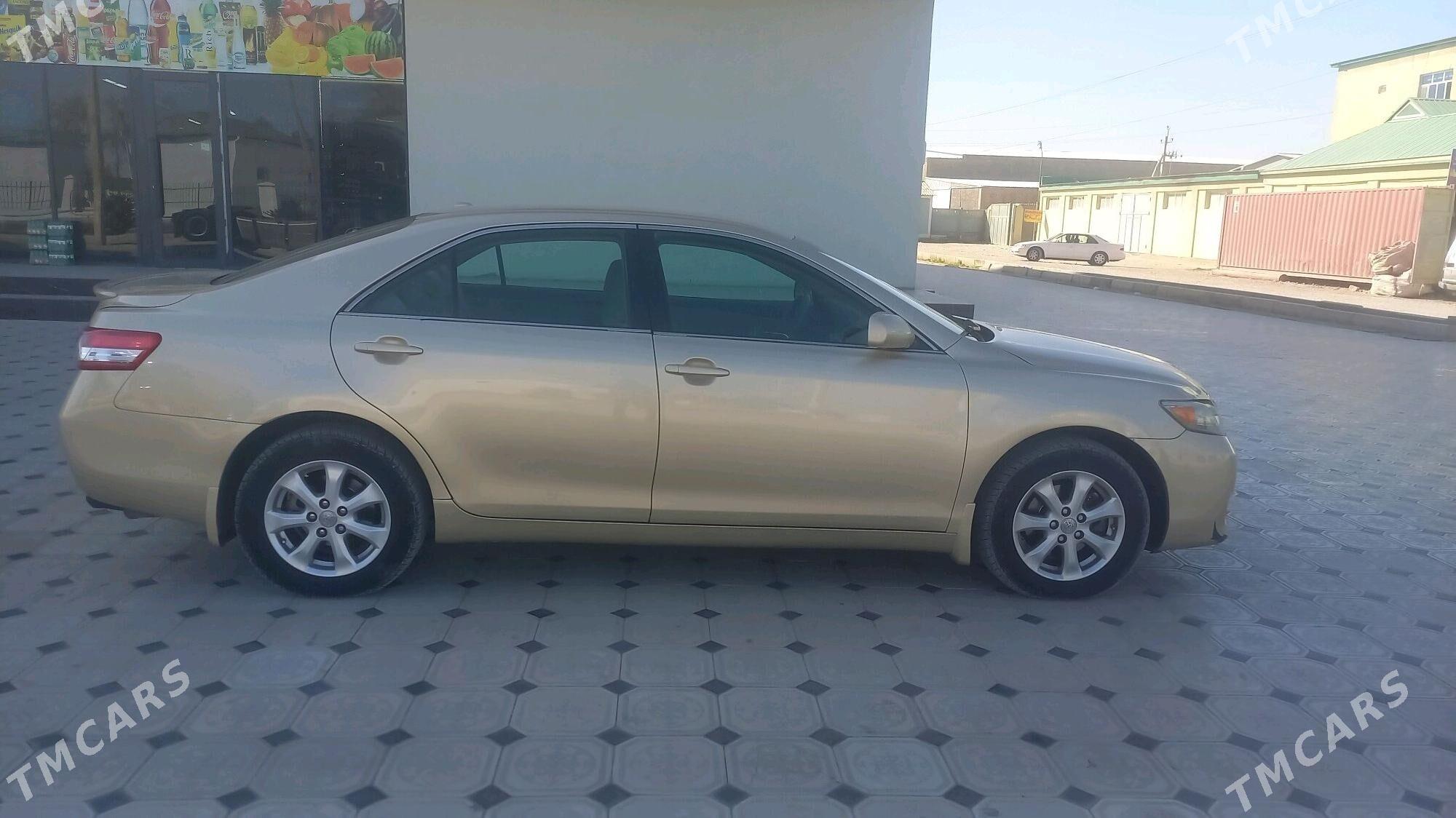 Toyota Camry 2011 - 190 000 TMT - Мары - img 4