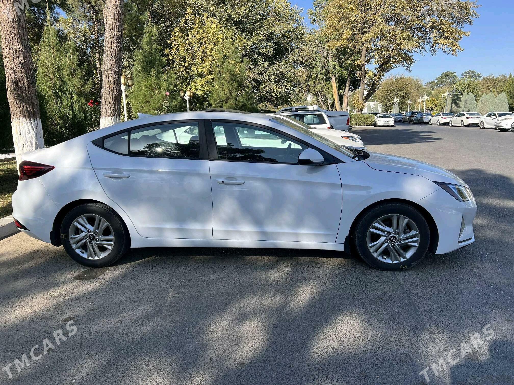 Hyundai Elantra 2020 - 225 000 TMT - Aşgabat - img 4