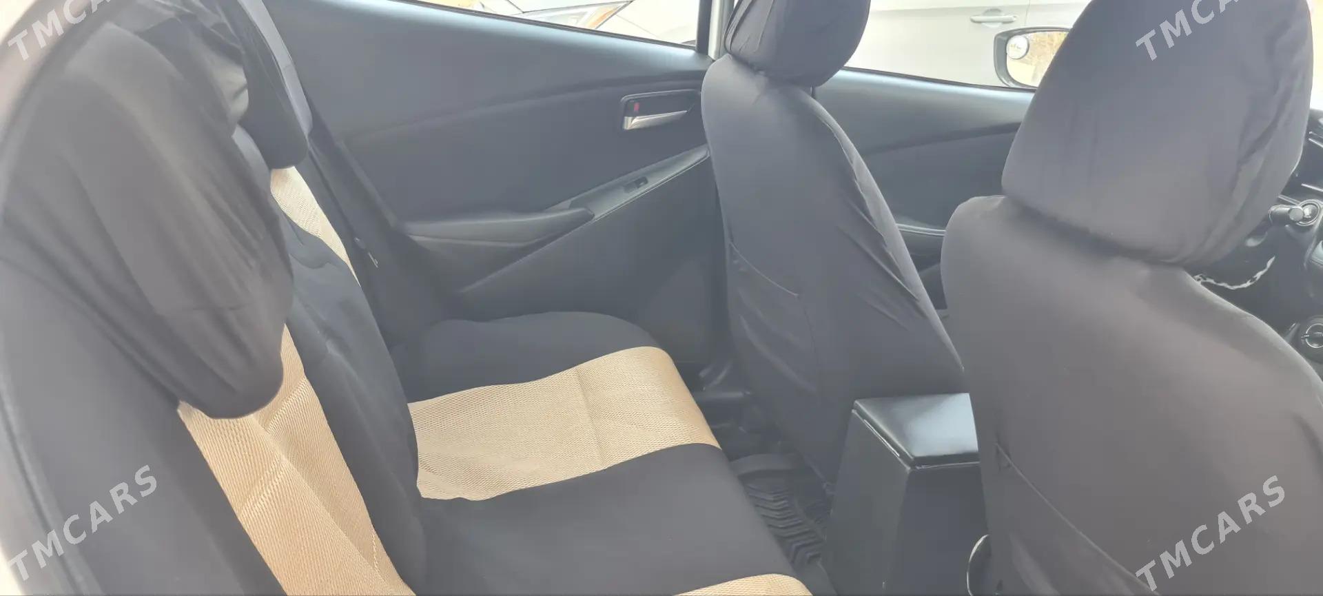 Toyota Yaris 2017 - 220 000 TMT - Туркменабат - img 5