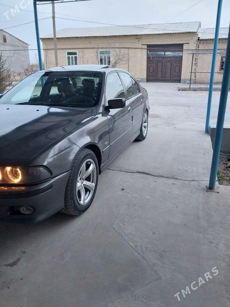 BMW E39 2001 - 125 000 TMT - Дянев - img 3