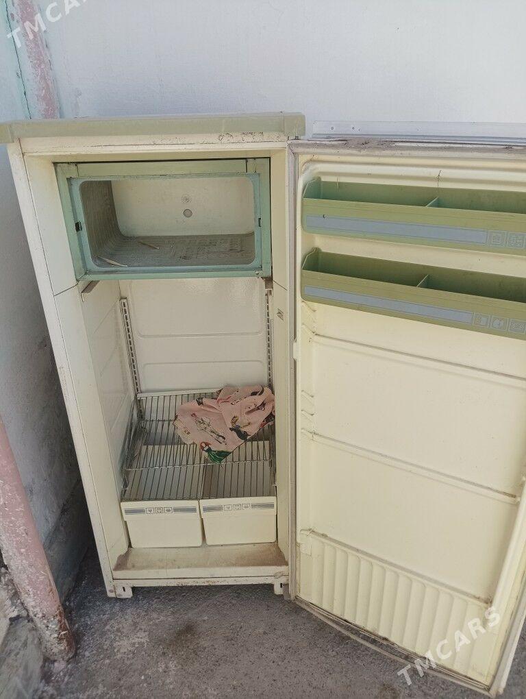 Холодильник старый СССР - Gyzylarbat - img 2
