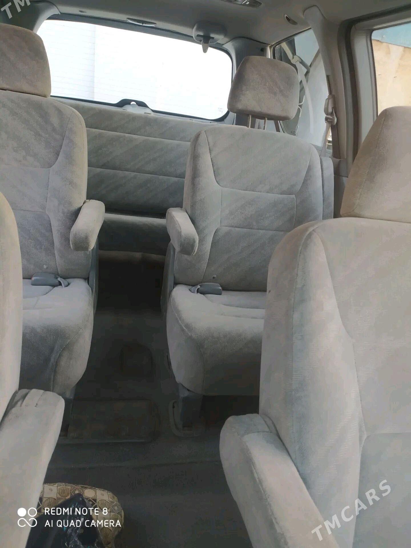 Toyota Sienna 2001 - 70 000 TMT - Mary - img 4