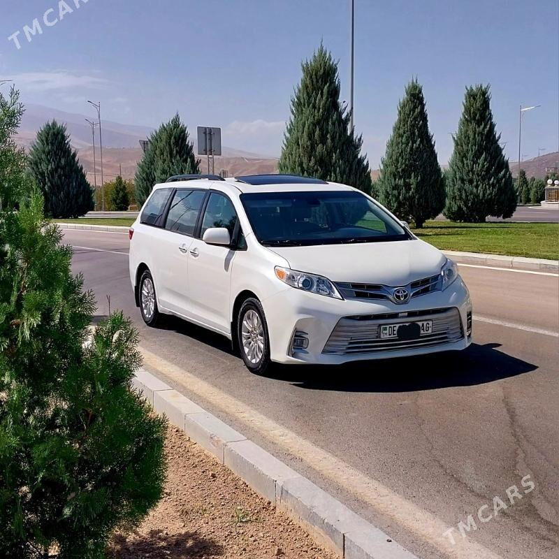 Toyota Sienna 2018 - 375 000 TMT - 8 мкр - img 6