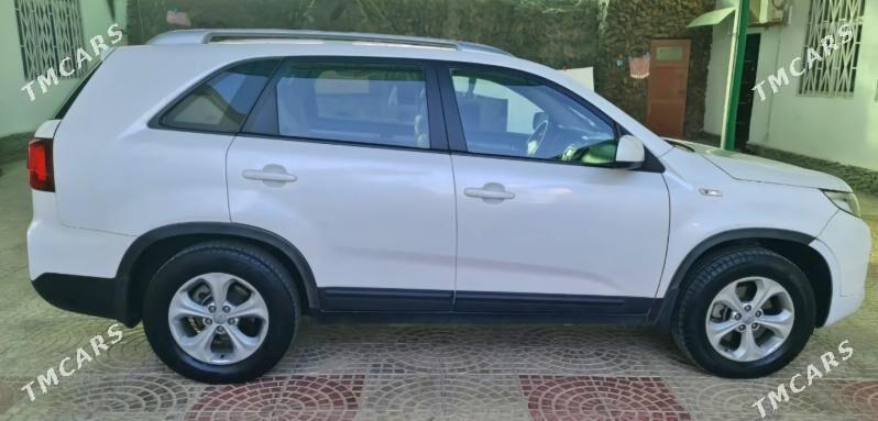 Kia Sorento 2013 - 230 000 TMT - Ак-Бугдайский этрап - img 3