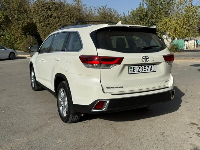 Toyota Highlander 2018 - 435 000 TMT - Ашхабад - img 4