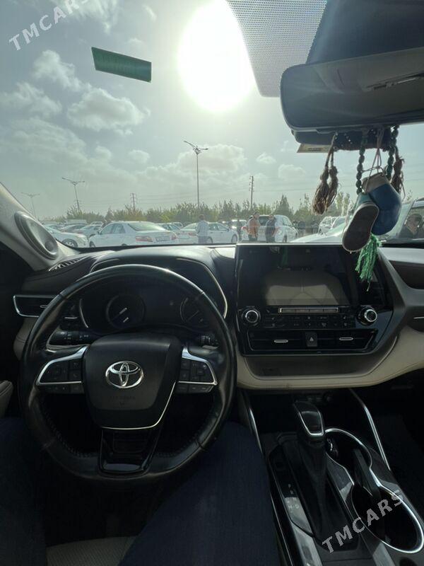 Toyota Highlander 2021 - 585 000 TMT - Дашогуз - img 9